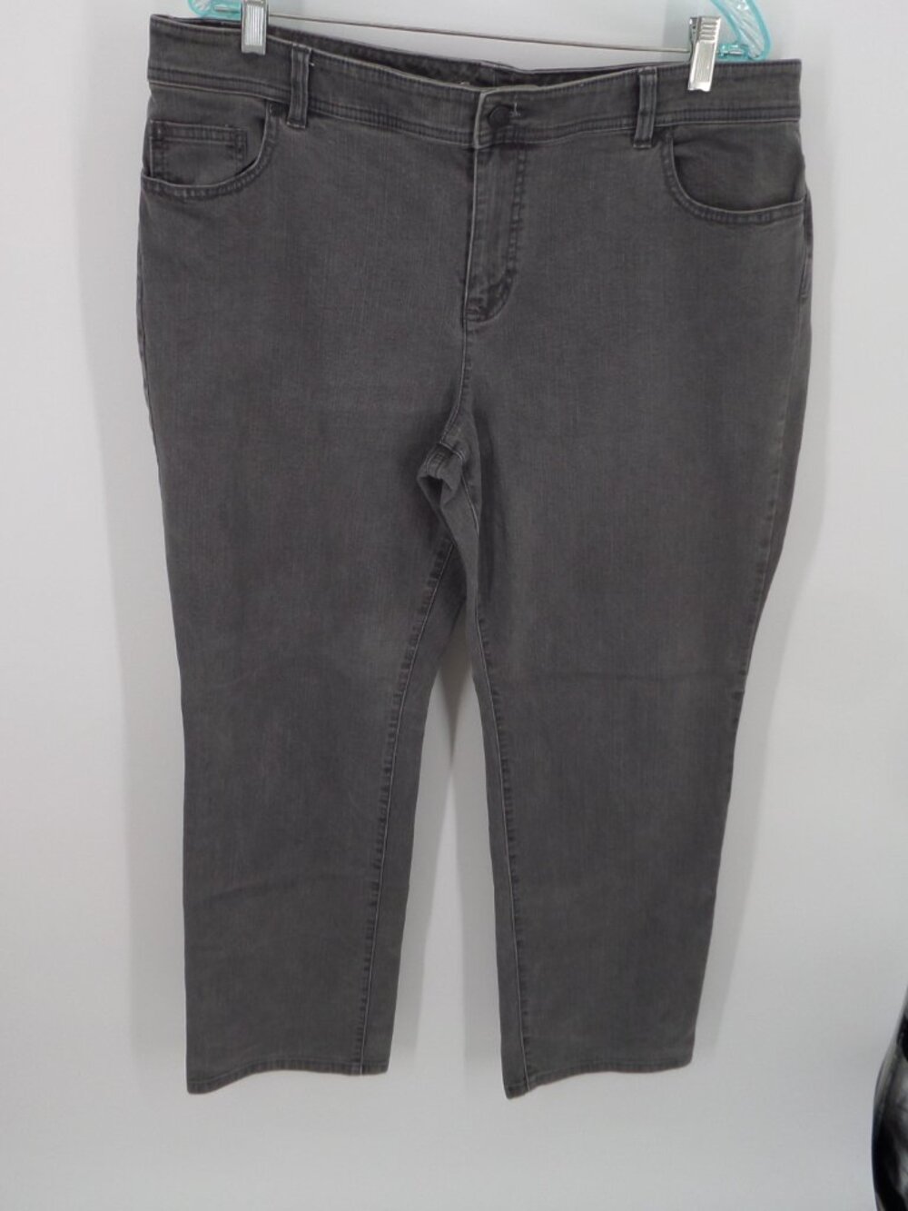 Chico's Women's Fall Gray  Straight Leg Jeans Size 3 Short US 16 EUC